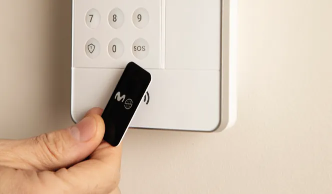 Teclado de la alarma con llave inteligente